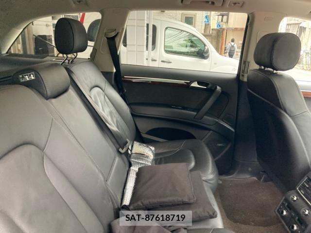 Audi Q7 2011-06 7249854-9