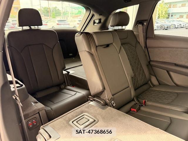Audi Q7 2025-04 7615091-13