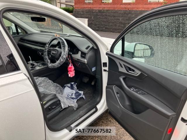 Audi Q7 2016-04 7615098-11
