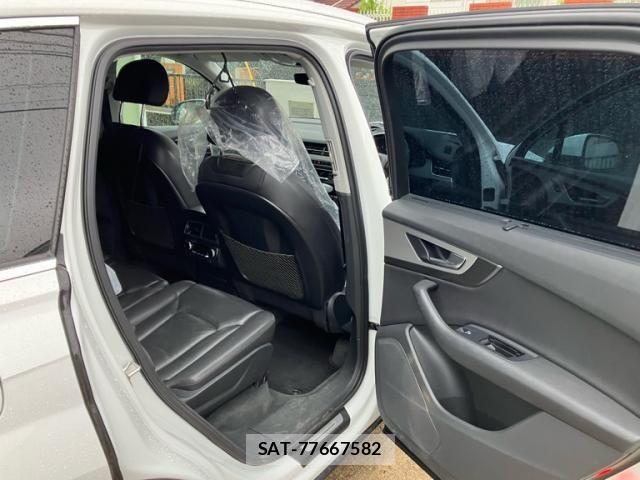 Audi Q7 2016-04 7615098-12