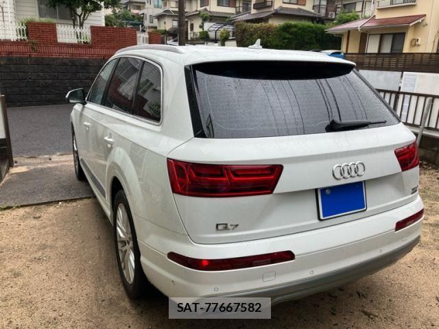 Audi Q7 2016-04 7615098-4