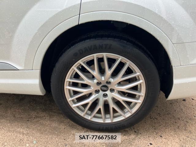 Audi Q7 2016-04 7615098-6