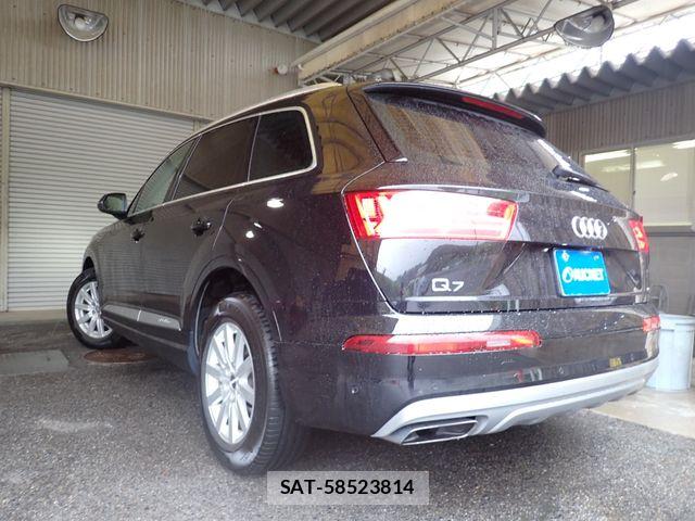 Audi Q7 2019-07 7720998-2