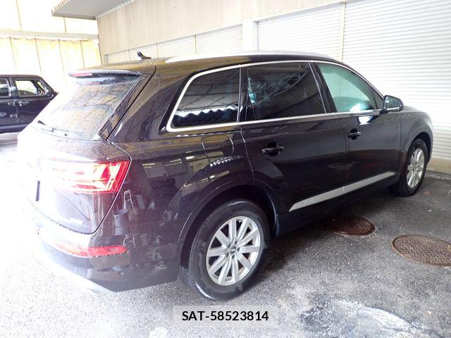 Audi Q7 2019-07 7720998-6