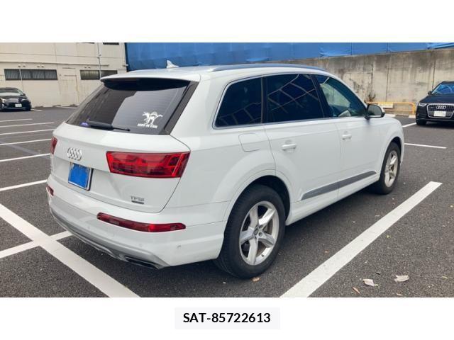 Audi Q7 2017-07 7720997-3