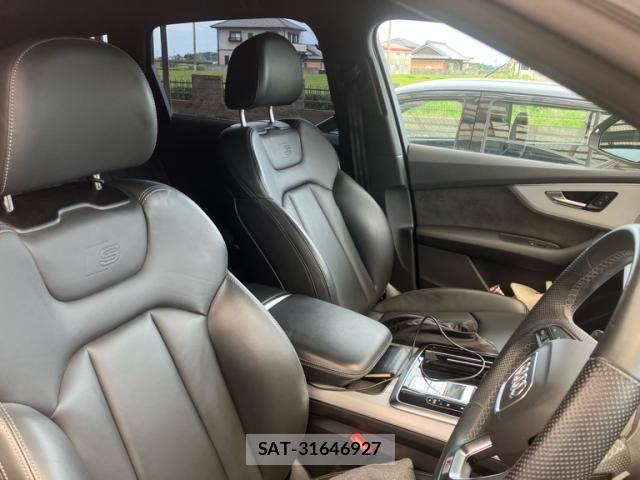 Audi Q7 2021-01 7720996-10