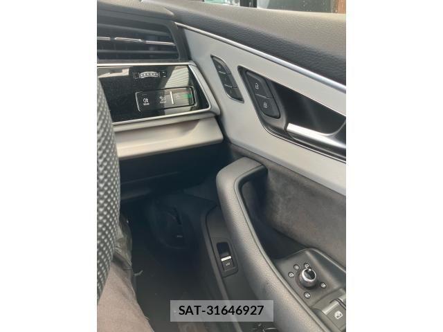 Audi Q7 2021-01 7720996-12