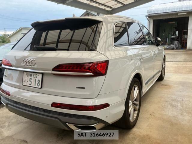 Audi Q7 2021-01 7720996-3