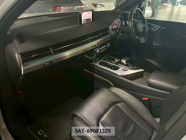 Audi Q7 2017-08 7875370-13