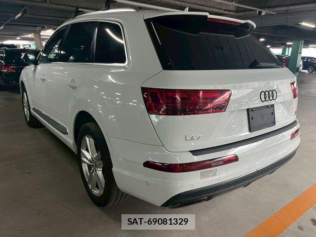 Audi Q7 2017-08 7875370-2