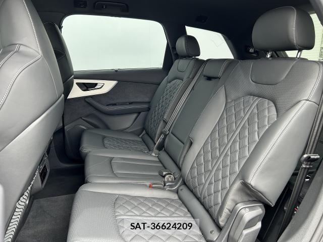 Audi Q7 2024-12 7902277-13