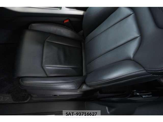 Audi Q7 2023-10 8072921-13