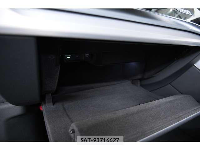 Audi Q7 2023-10 8072921-14