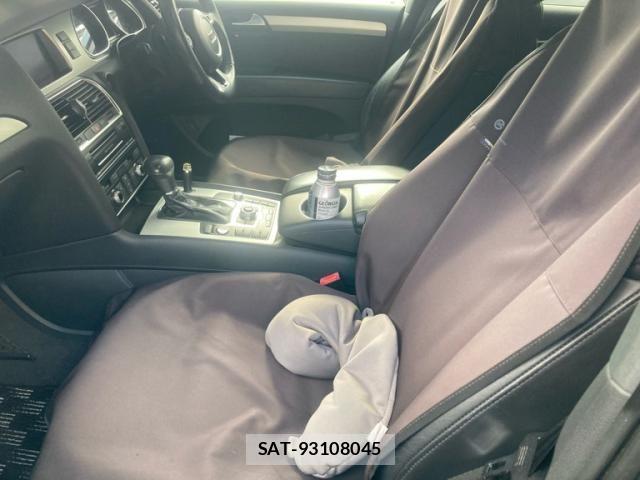 Audi Q7 2012-03 8098076-13