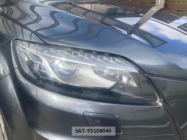 Audi Q7 2012-03 8098076-4
