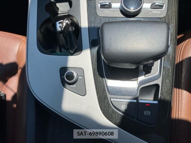 Audi Q7 2018-06 8098075-13