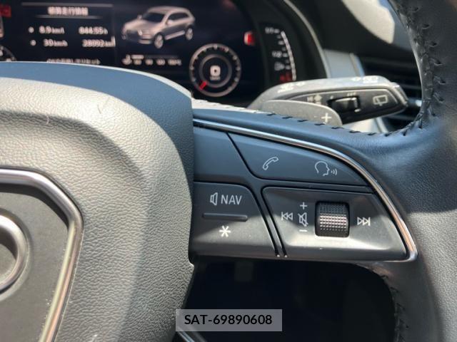 Audi Q7 2018-06 8098075-15