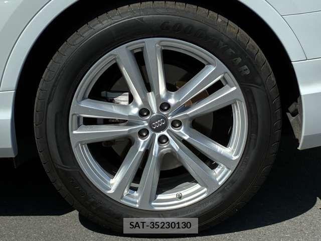 Audi Q7 2019-10 8313169-9