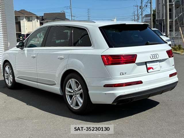 Audi Q7 2019-10 8313169-3