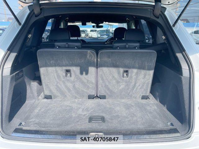 Audi Q7 2016-03 8364839-11