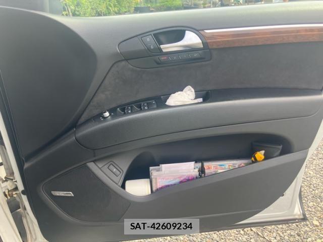 Audi Q7 2013-02 8364841-19