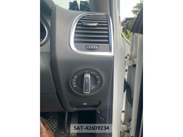 Audi Q7 2013-02 8364841-21