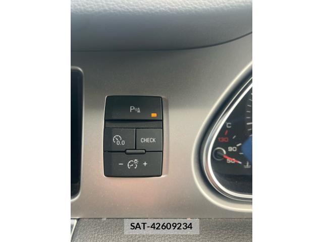 Audi Q7 2013-02 8364841-23