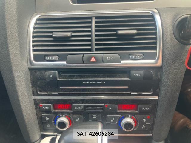 Audi Q7 2013-02 8364841-24
