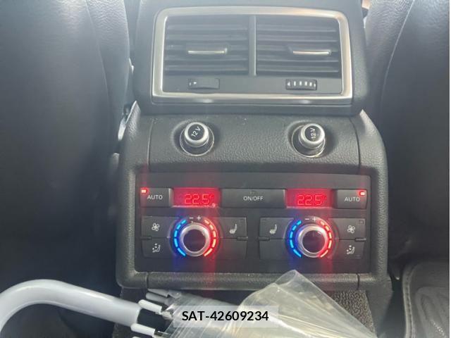 Audi Q7 2013-02 8364841-26
