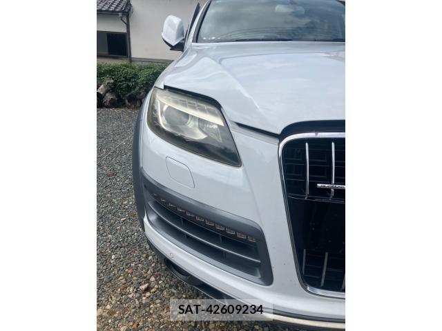 Audi Q7 2013-02 8364841-5