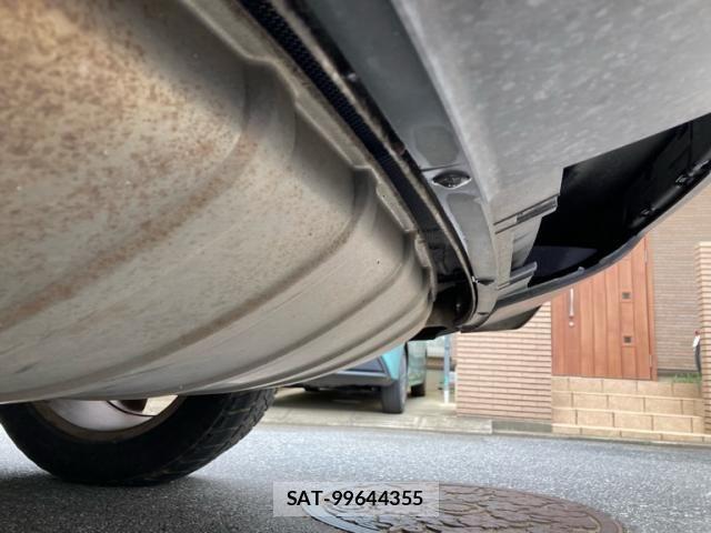 Audi Q7 2012-03 8371451-9