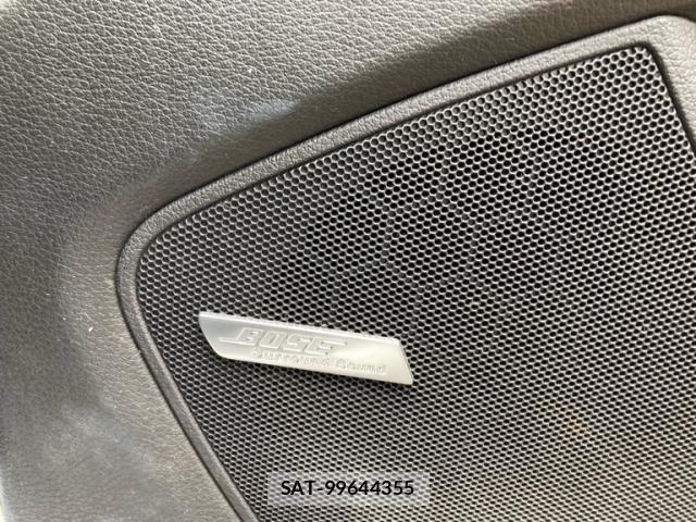 Audi Q7 2012-03 8371451-11