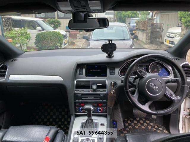 Audi Q7 2012-03 8371451-19