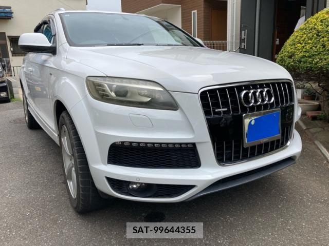 Audi Q7 2012-03 8371451-2