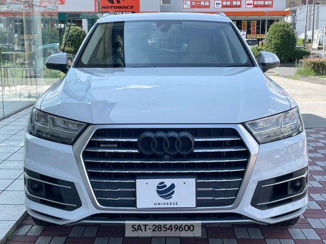 Audi Q7 2017-07 8779559-15