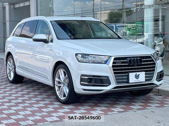 Audi Q7 2017-07 8779559-17