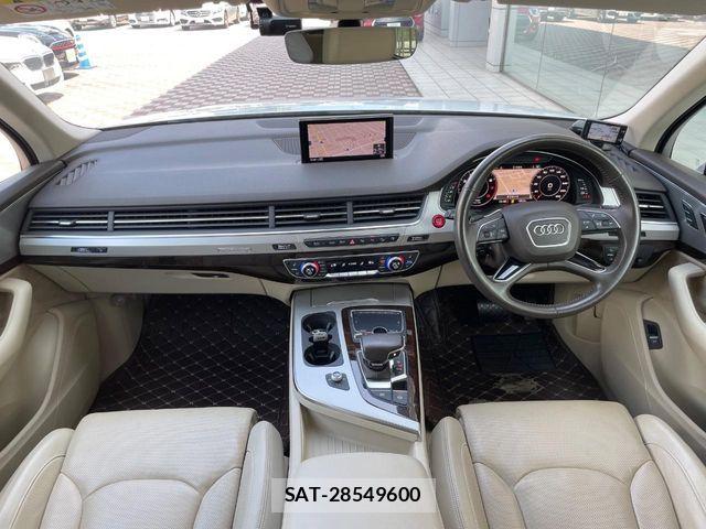 Audi Q7 2017-07 8779559-1