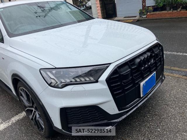 Audi Q7 2023-11 8795313-2