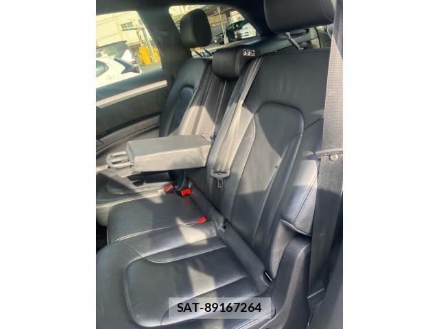 Audi Q7 2011-03 8795314-10