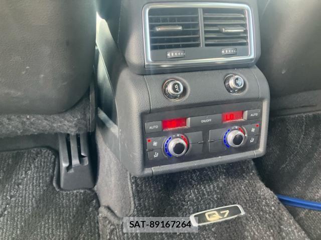 Audi Q7 2011-03 8795314-11