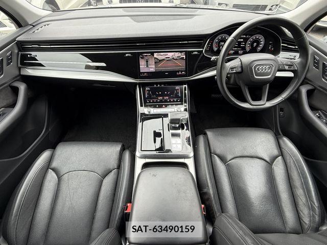 Audi Q7 2021-09 8827918-17