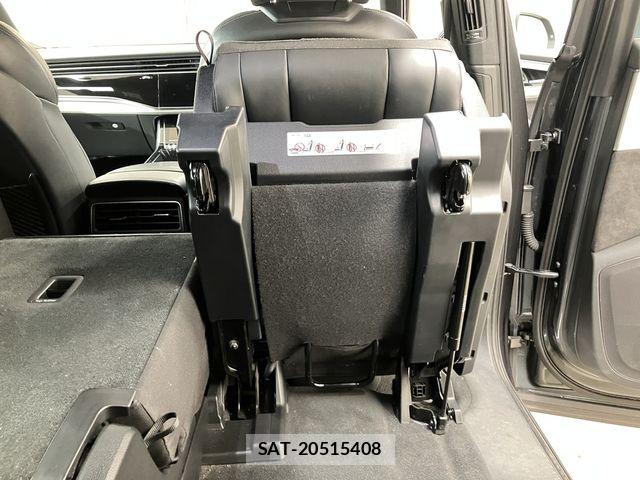Audi Q7 2021-09 8870459-19