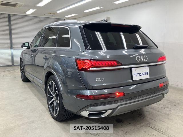 Audi Q7 2021-09 8870459-23
