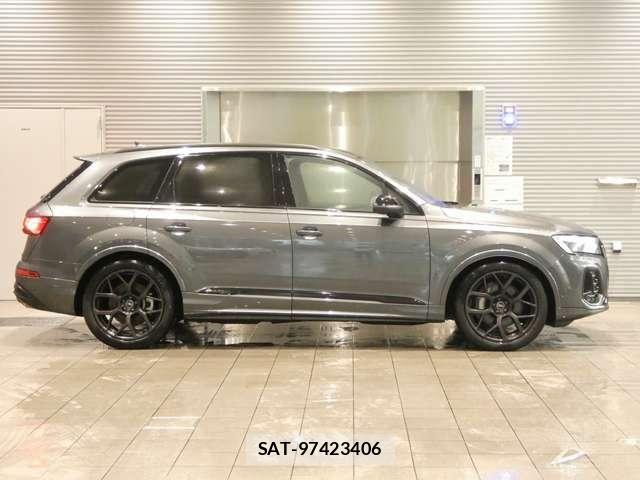 Audi Q7 2025-03 8878757-10