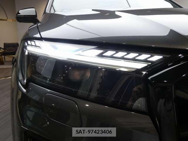 Audi Q7 2025-03 8878757-14