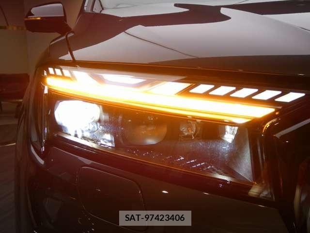 Audi Q7 2025-03 8878757-17