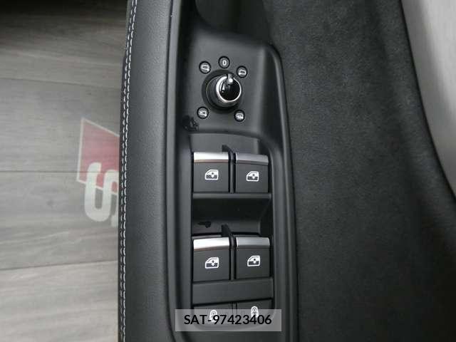 Audi Q7 2025-03 8878757-28