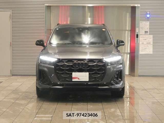 Audi Q7 2025-03 8878757-7
