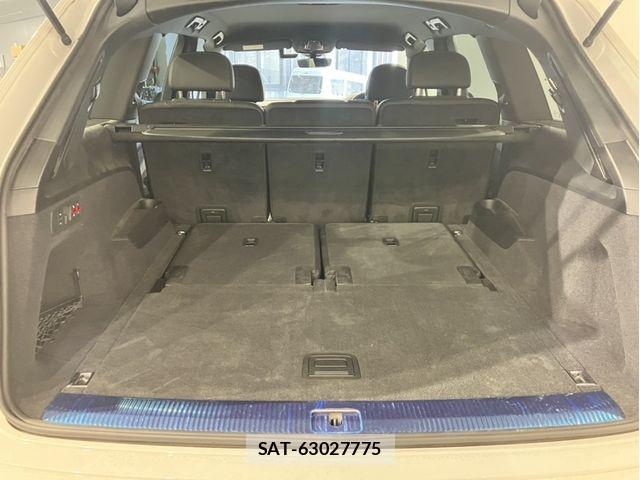 Audi Q7 2023-09 8878758-15