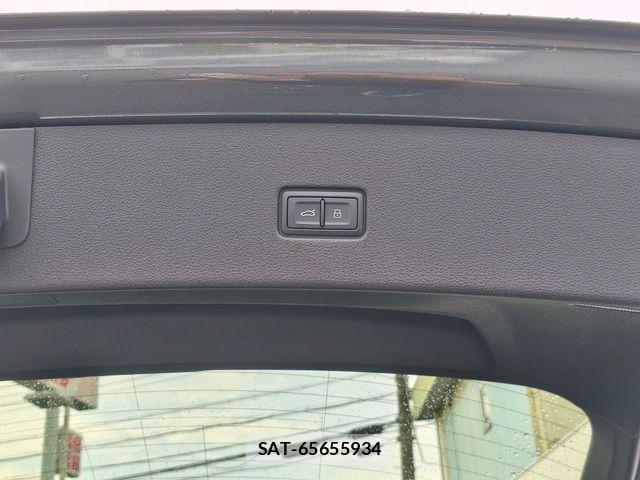 Audi Q8 2023-06 1090979-26